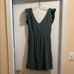 Elegant Green Sleeveless Dress